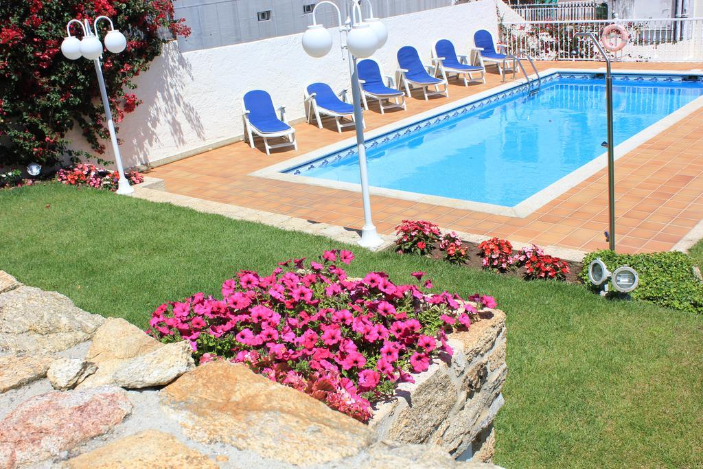 Apartamentos Maritimo Suites-Solo Adultos O Grove Exterior photo